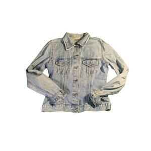 TNG Jeans Light wash denim jacket. Size M